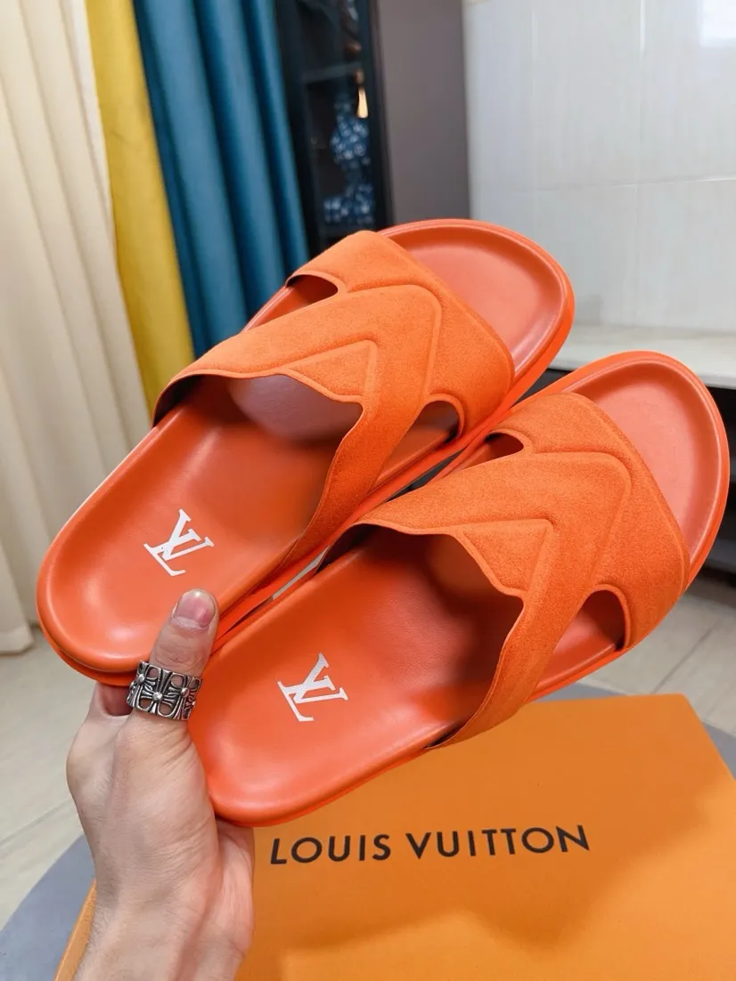 Men's shoes 💰300🌹🌹【LV】Multi-color new men's slippers, original top quality version, original special frosted cowhide➕sheepskin inner and side, non-slip combination sole, more stable walking, more comfortable and lightweight, high-end and generous, size: 38~44